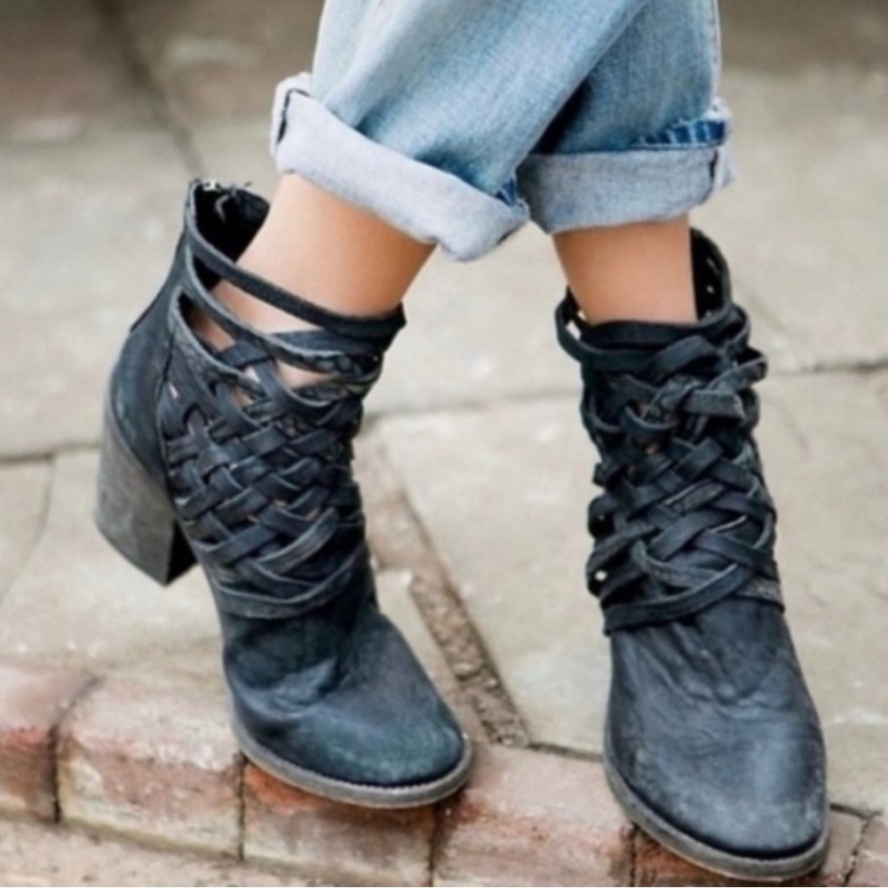 Free People Women’s Carrera Black Leather Ankle Boots